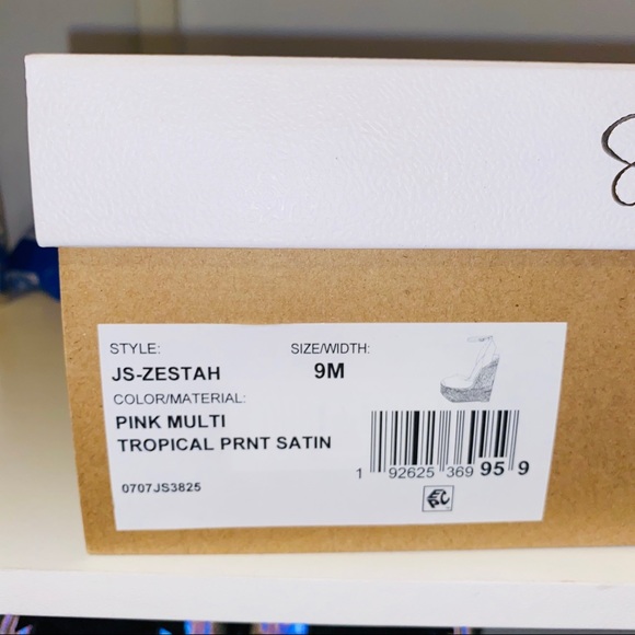 Jessica Simpson heel wedges - Picture 5 of 6